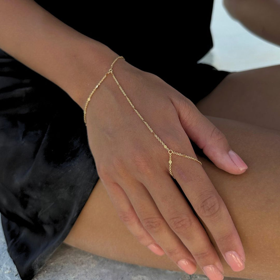 Hand Chain Gold